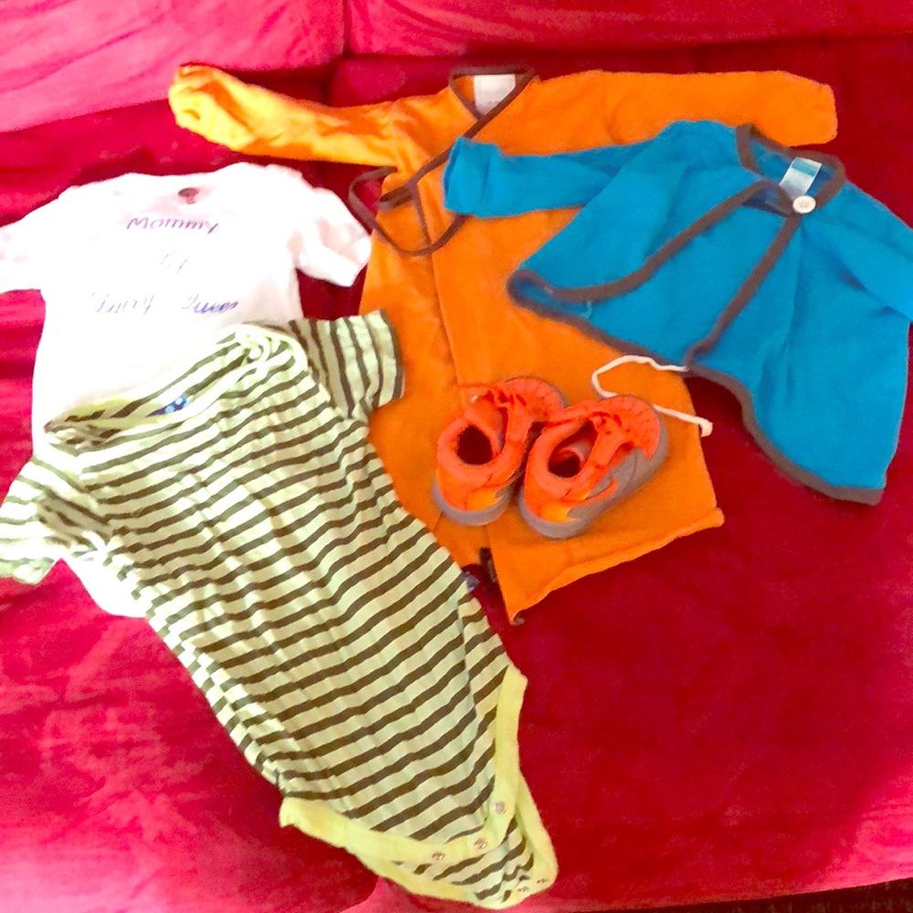 Adorable collection of branded newborn clothes!
